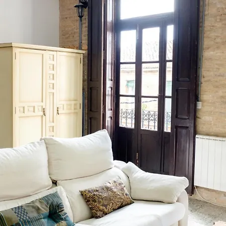 Cozy Loft Near The Apartment *